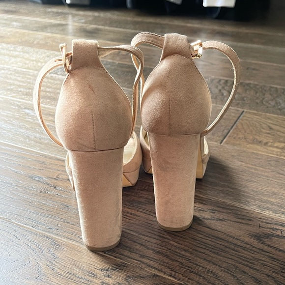 Forever 21 Beige Chunky Heels - Picture 3 of 3